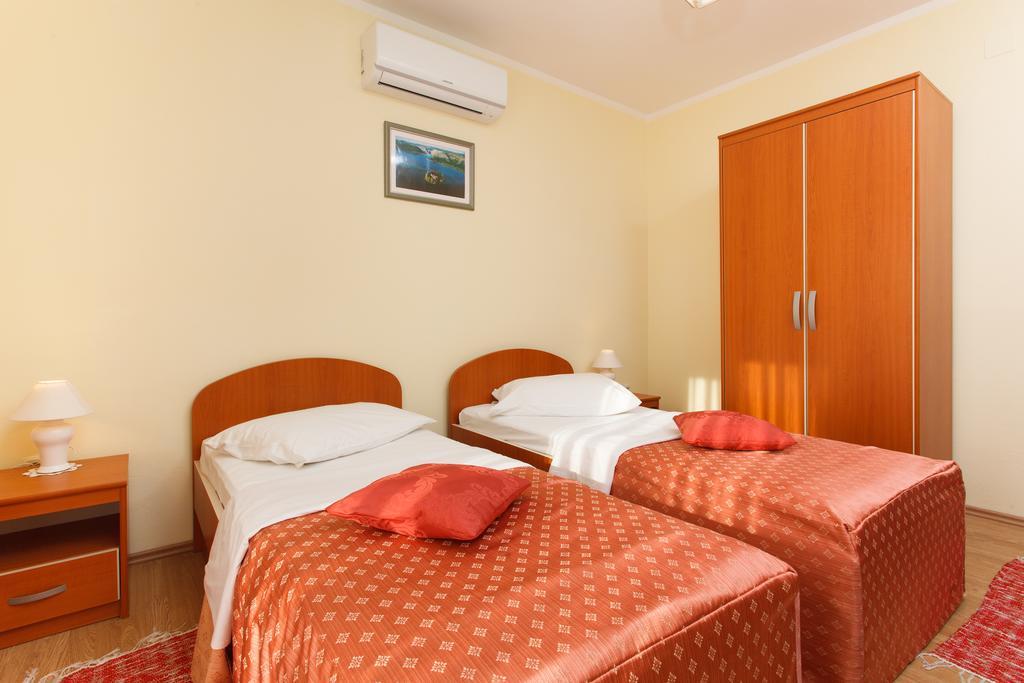 Apartments Vukusic 자보리치 객실 사진